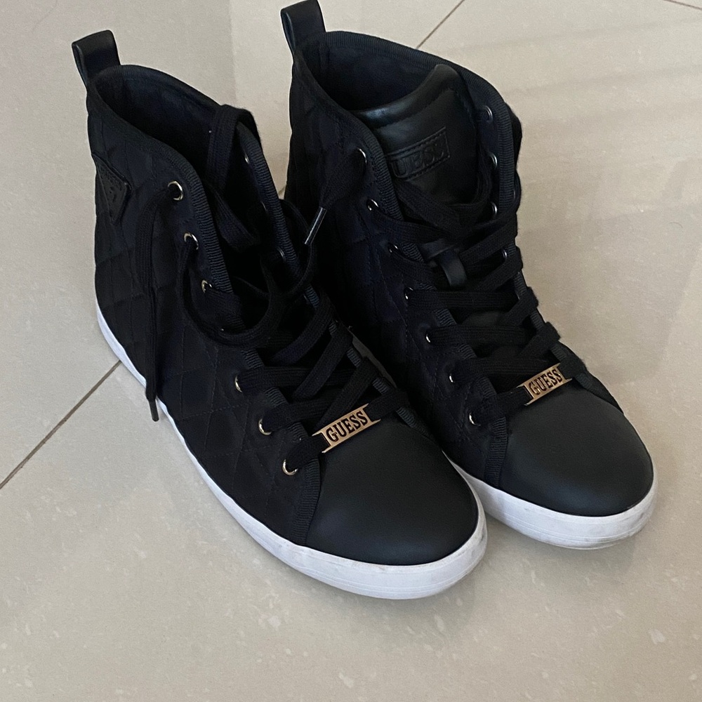 GUESS Women's Quilted Black Sneakers